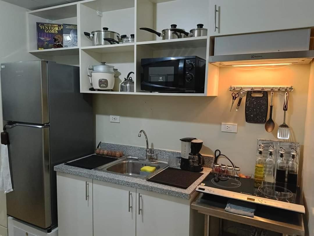 Budget Accommodation Holland Park Condominium Southwoods Binan Laguna Jalang Esterno foto