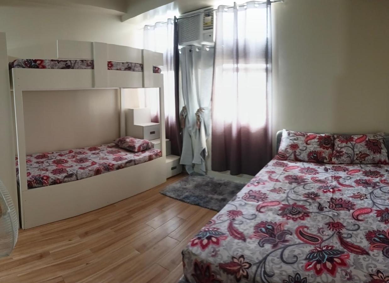 Budget Accommodation Holland Park Condominium Southwoods Binan Laguna Jalang Esterno foto