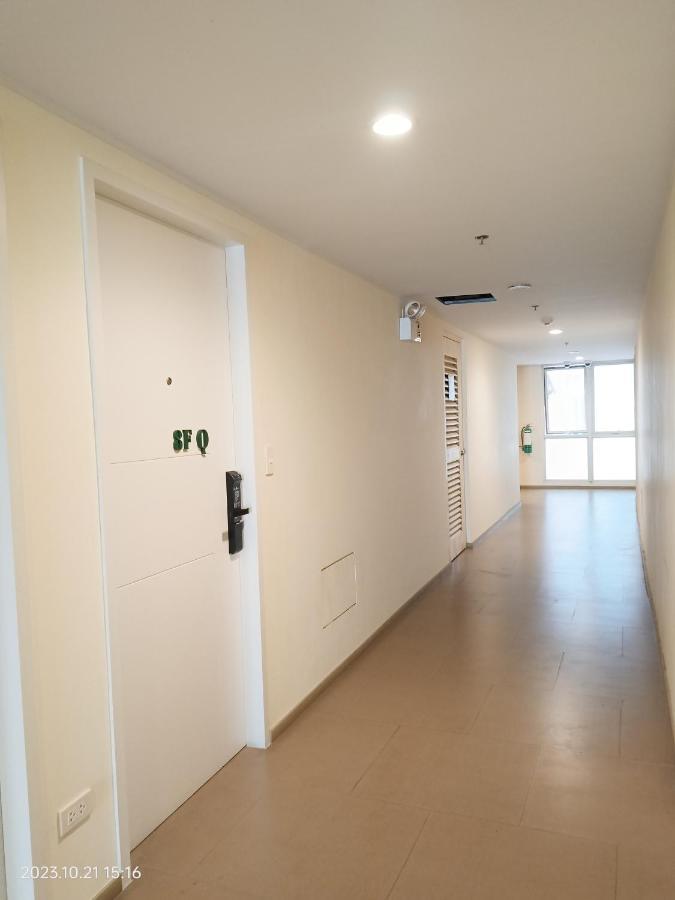 Budget Accommodation Holland Park Condominium Southwoods Binan Laguna Jalang Esterno foto