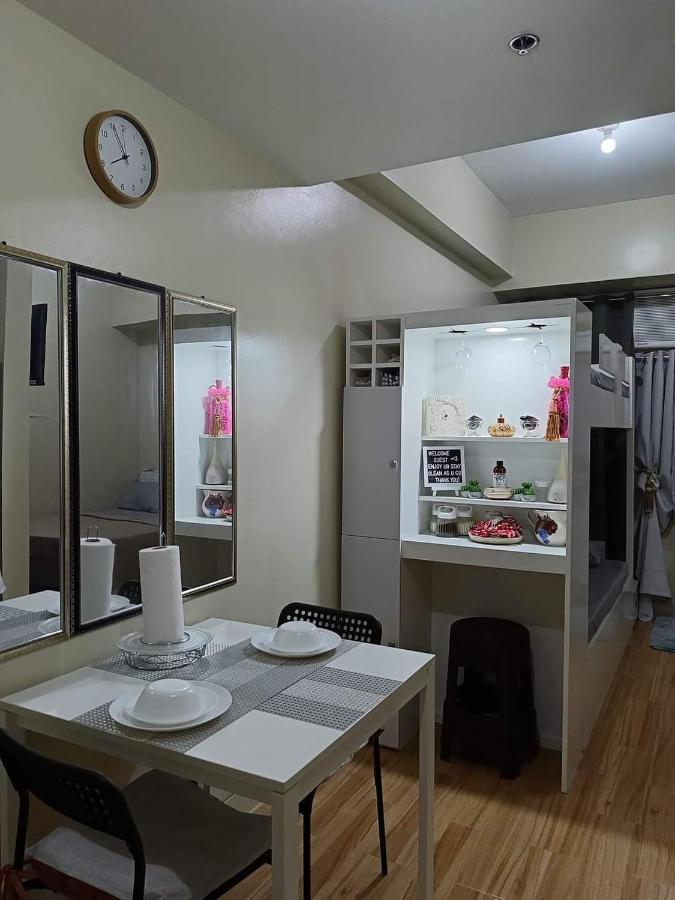 Budget Accommodation Holland Park Condominium Southwoods Binan Laguna Jalang Esterno foto